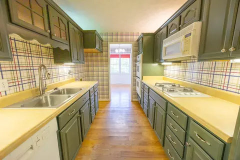 Kitchen - 1313 Roosevelt St, Corbin, KY 40701 photo 1 of 5