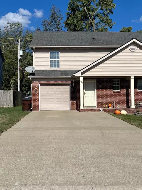 303 Elkchester Cir, Nicholasville, KY 40356