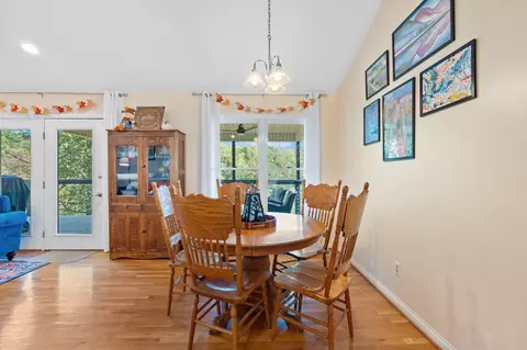 Dining - 119 Harborside Ct, Georgetown, KY 40324 photo 3 of 5