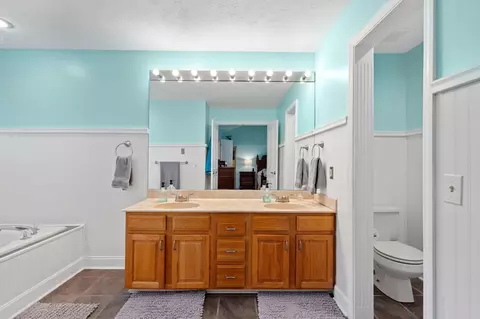Bath - 119 Harborside Ct, Georgetown, KY 40324 photo 1 of 4