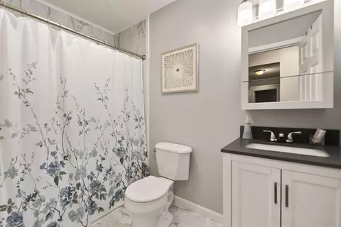 Bath - 33 Creekside Ln, Corbin, KY 40701 photo 3 of 4
