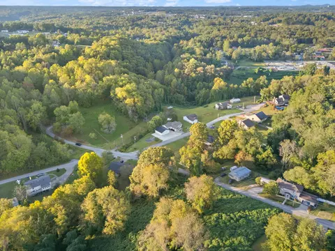 View/Area - 33 Creekside Ln, Corbin, KY 40701 photo 9 of 13