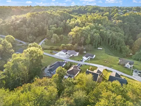 View/Area - 33 Creekside Ln, Corbin, KY 40701 photo 7 of 13
