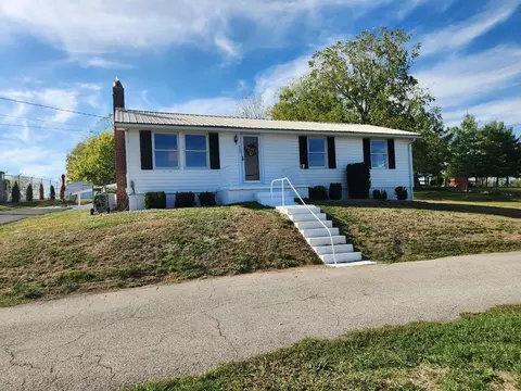 525 Fountain Ave, Flemingsburg, KY 41041