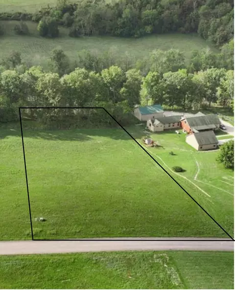 150 Lakeside Dr, Lancaster, KY 40444