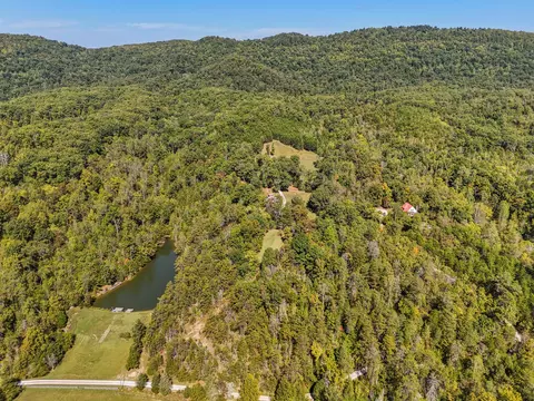 View/Area - 400 Mccarter Branch Rd, Berea, KY 40403 photo 4 of 4