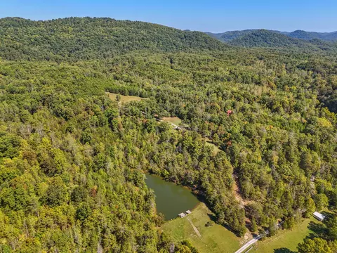 View/Area - 400 Mccarter Branch Rd, Berea, KY 40403 photo 2 of 4
