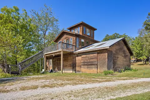 Exterior - 400 Mccarter Branch Rd, Berea, KY 40403 photo 8 of 10