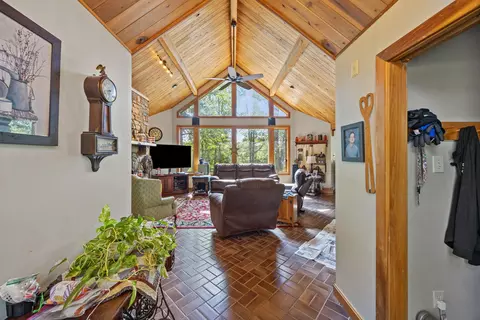 Entry Way - 400 Mccarter Branch Rd, Berea, KY 40403 photo 1 of 1