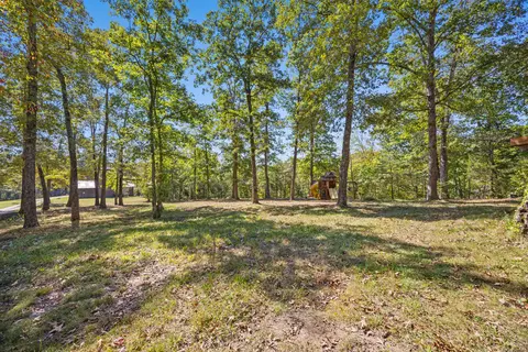 Exterior - 400 Mccarter Branch Rd, Berea, KY 40403 photo 7 of 10