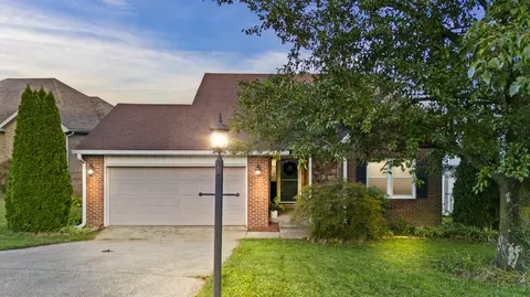 344 Village Dr, Frankfort, KY 40601