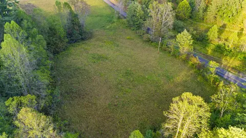 5531 Ky-746, Campton, KY 41301 photo 2