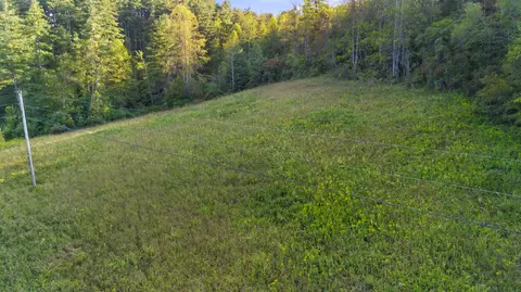 5531 Ky-746, Campton, KY 41301
