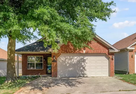 123 Christopher Dr, Nicholasville, KY 40356