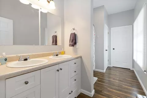 Entry Way - 120 Bridleway Rd, Nancy, KY 42544 photo 6 of 6