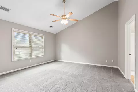 Bedroom - 151 Hemingway Pl, Georgetown, KY 40324 photo 2 of 10