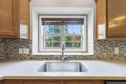 Kitchen - 151 Hemingway Pl, Georgetown, KY 40324 photo 4 of 5