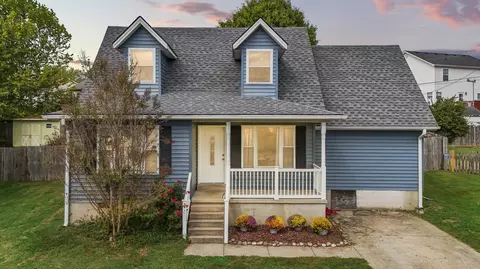 204 Moss Ct, Winchester, KY 40391