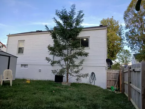 Exterior - 107 Sunset Ave, Lancaster, KY 40444 photo 2 of 4