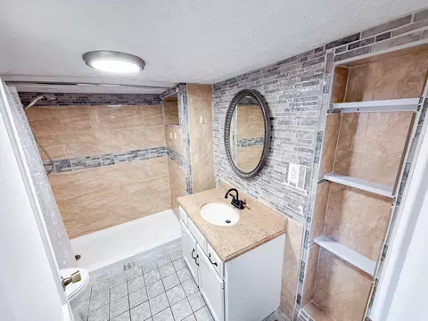 Bath - 1339 Daws Ridge Rd, Nancy, KY 42544 photo 1 of 1