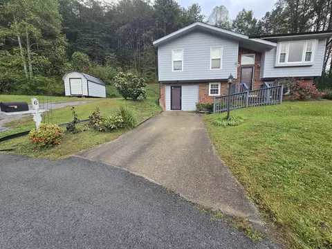 Exterior - 6 Hampton Ct, Middlesboro, KY 40965 photo 11 of 15