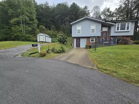 Exterior - 6 Hampton Ct, Middlesboro, KY 40965 photo 15 of 15
