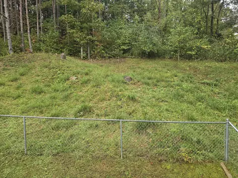 Exterior - 6 Hampton Ct, Middlesboro, KY 40965 photo 7 of 15