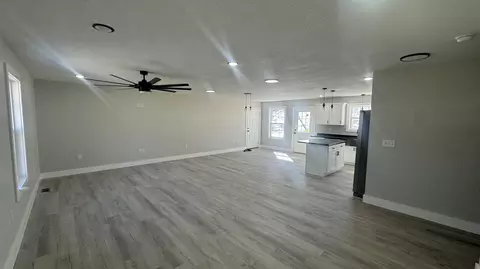 Living - 153 Malibu Dr, Corbin, KY 40701 photo 3 of 3