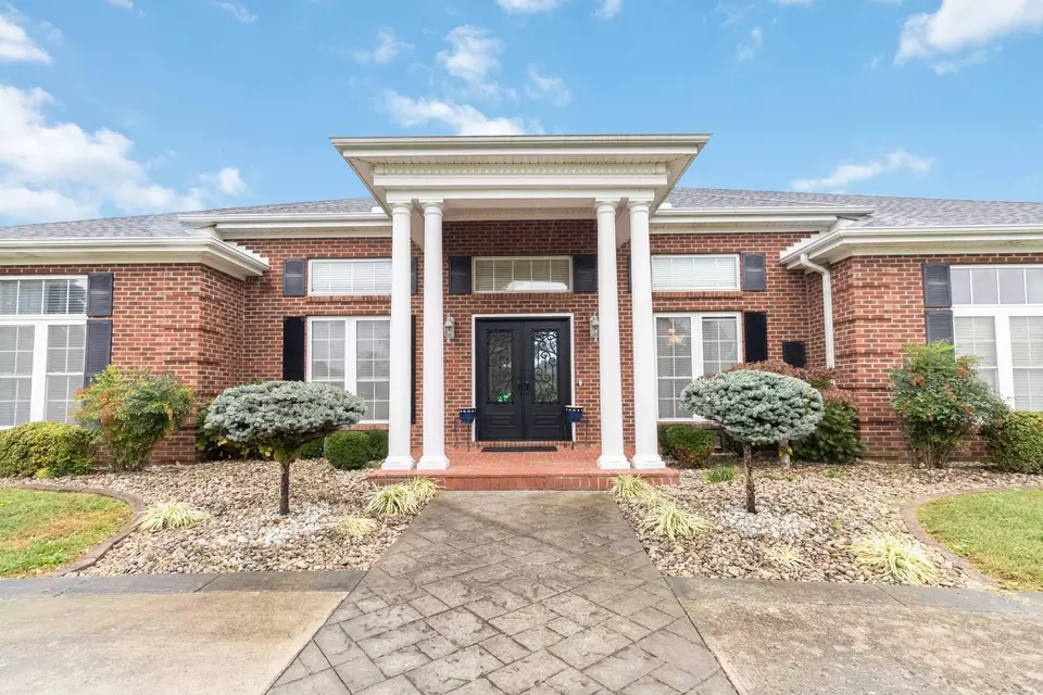 Exterior - 16 Summer Breeze Dr, Somerset, KY 42503 photo 1 of 16
