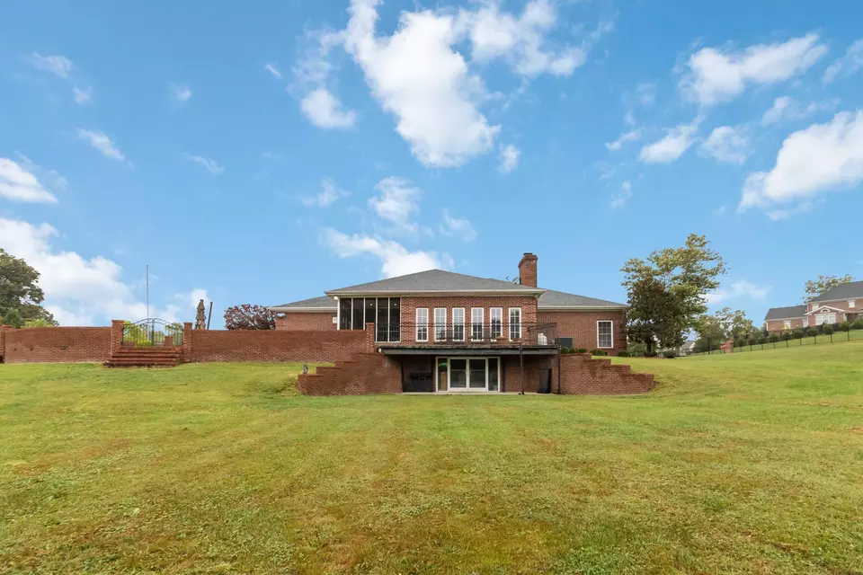 Exterior - 16 Summer Breeze Dr, Somerset, KY 42503 photo 14 of 16