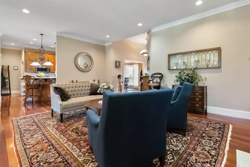 Living - 16 Summer Breeze Dr, Somerset, KY 42503 photo 3 of 3