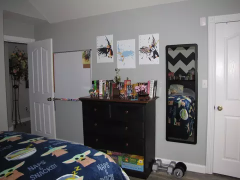 Bedroom - 565 Prather Dr, Nancy, KY 42544 photo 6 of 10
