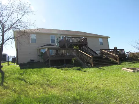 Exterior - 565 Prather Dr, Nancy, KY 42544 photo 4 of 5