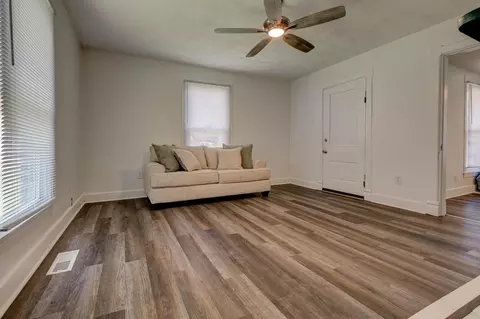 Living - 132 Rucker Ave, Georgetown, KY 40324 photo 3 of 4