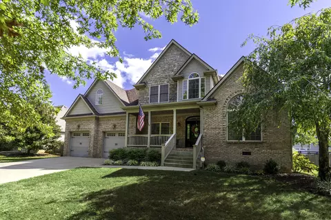 981 Lane Cir, Versailles, KY 40383