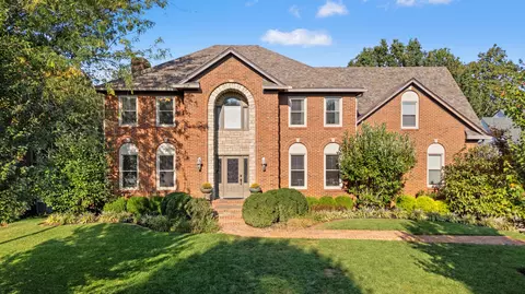 3420 Chestnut Hill Ln, Lexington, KY 40509