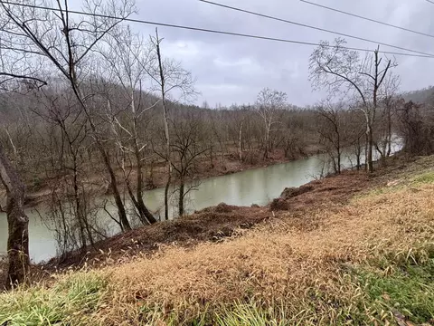 9999 Highway 1110 Hwy, Jackson, KY 41339