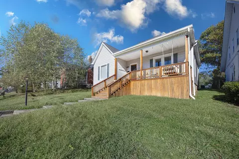 1431 Cypress St, Paris, KY 40361