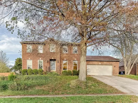 4504 Meadowbridge Ct, Lexington, KY 40515
