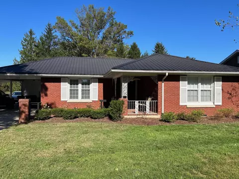 182 Bourbon Hills Dr, Paris, KY 40361