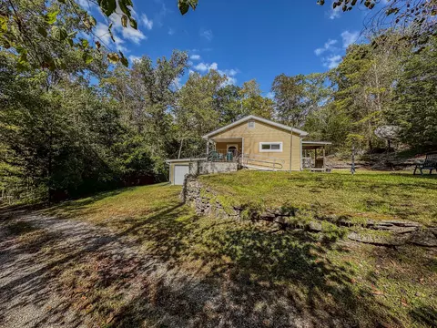 Exterior - 34 Jasper Circle Dr, Burnside, KY 42519 photo 2 of 12