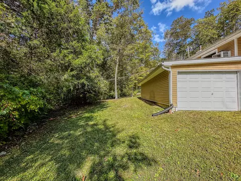 Exterior - 34 Jasper Circle Dr, Burnside, KY 42519 photo 4 of 12