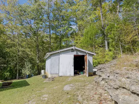 Exterior - 34 Jasper Circle Dr, Burnside, KY 42519 photo 9 of 12