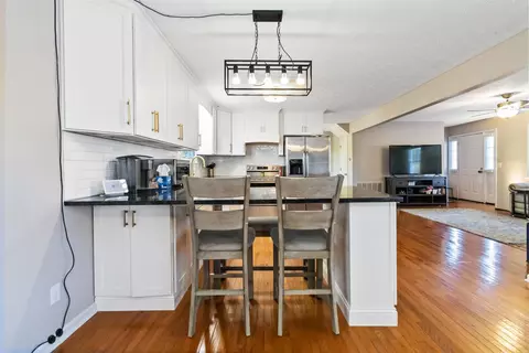 Kitchen - 430 Kelso Trl, Corbin, KY 40701 photo 3 of 4