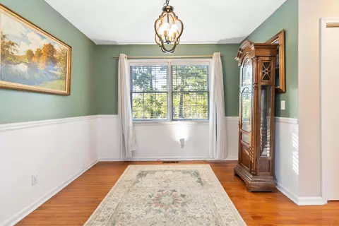 Dining - 430 Kelso Trl, Corbin, KY 40701 photo 3 of 3