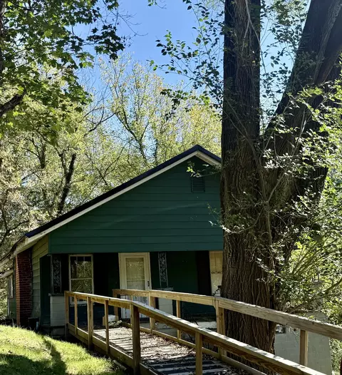 87 Red Wing Rd, Wallins Creek, KY 40873