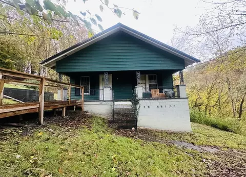 87 Red Wing Rd, Wallins Creek, KY 40873