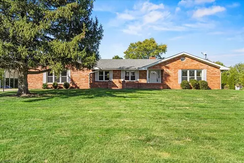 400 Locksley Ct, Georgetown, KY 40324