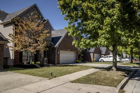 3949 Sweetspire Dr, Lexington, KY 40514