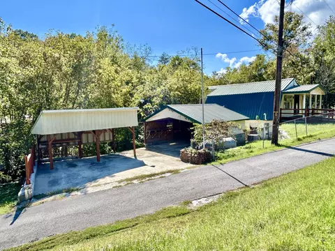 Exterior - 93 E Antioch Ave, Burnside, KY 42519 photo 1 of 12